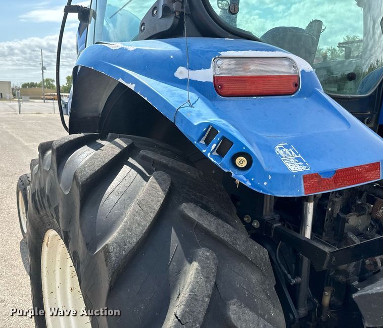 image for item MV9167 2009 New Holland T6020 tractor