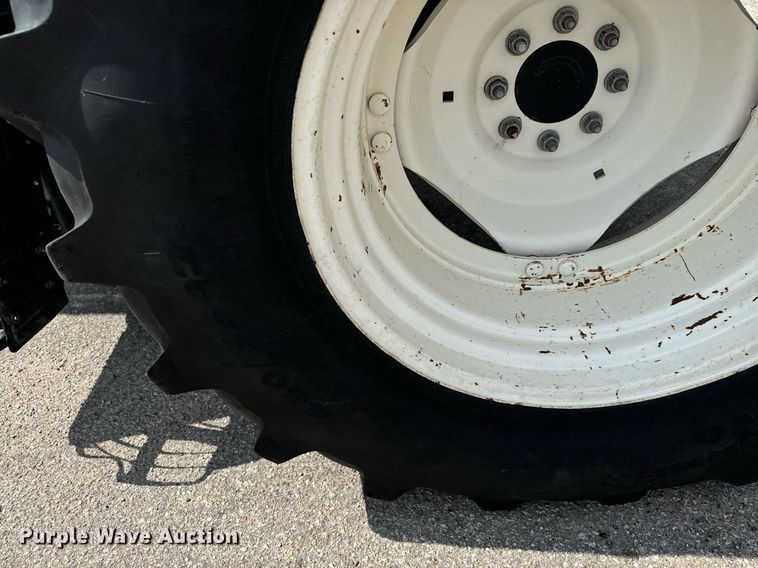 image for item MV9167 2009 New Holland T6020 tractor