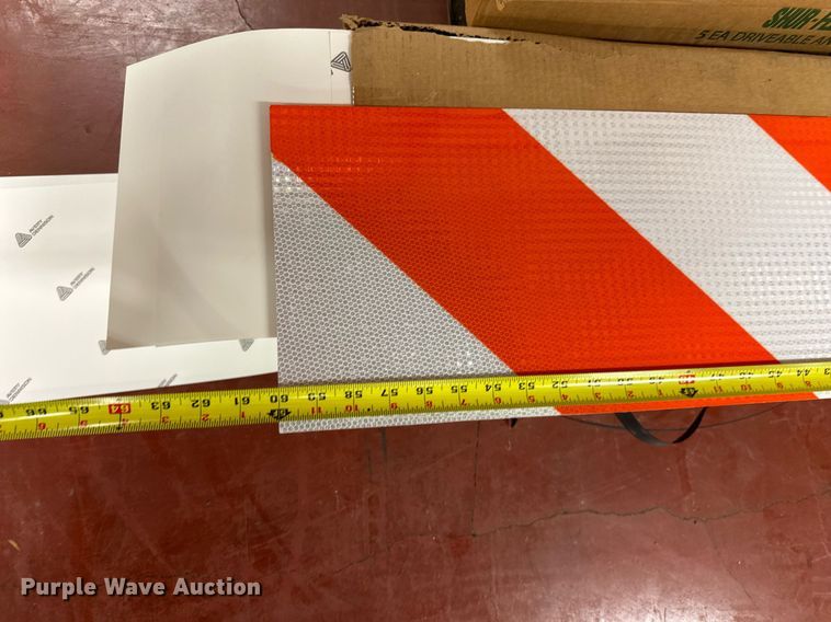 image for item NJ9322 Barricade signs