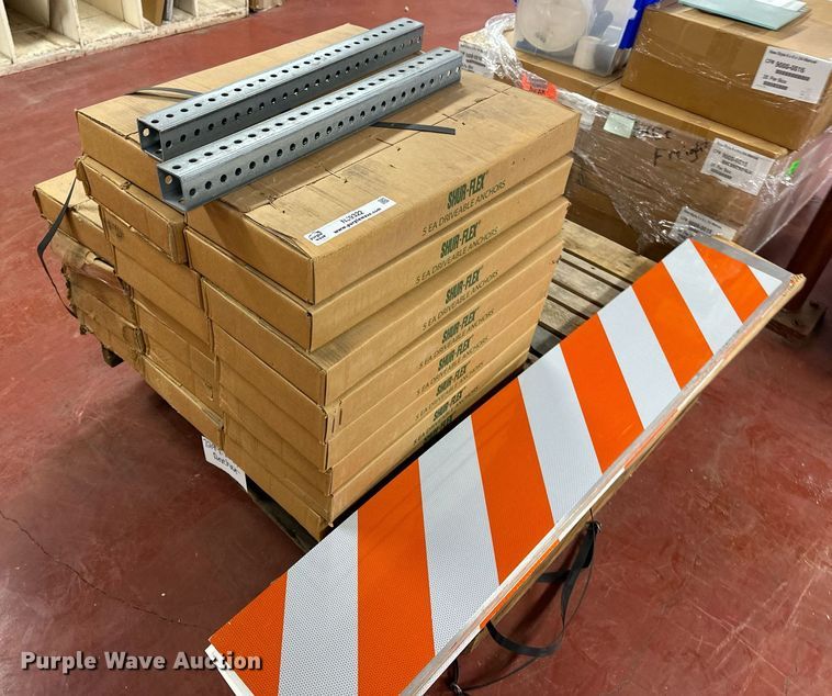 image for item NJ9322 Barricade signs