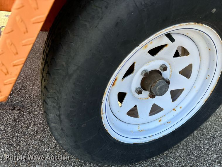 image for item NJ9329 2008 Ver-Mac PCMS-1210 message board trailer