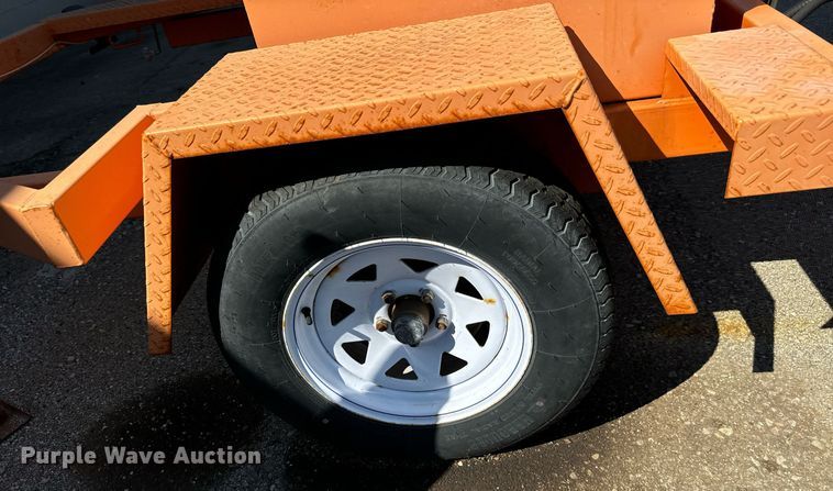 image for item NJ9329 2008 Ver-Mac PCMS-1210 message board trailer