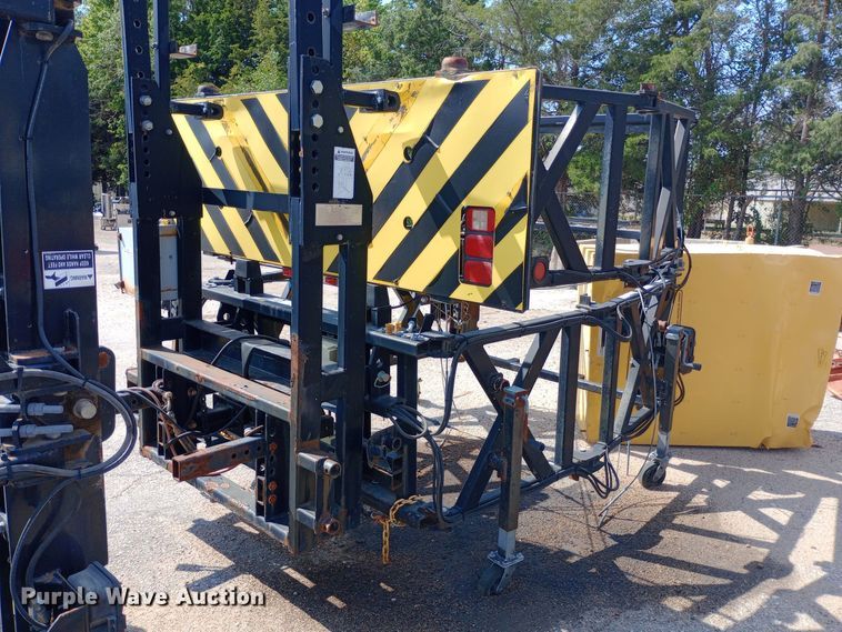 image for item NY9535 Trinity TMA 9181 crash attenuator 