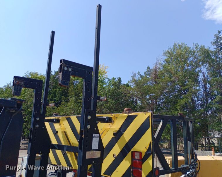 image for item NY9535 Trinity TMA 9181 crash attenuator 