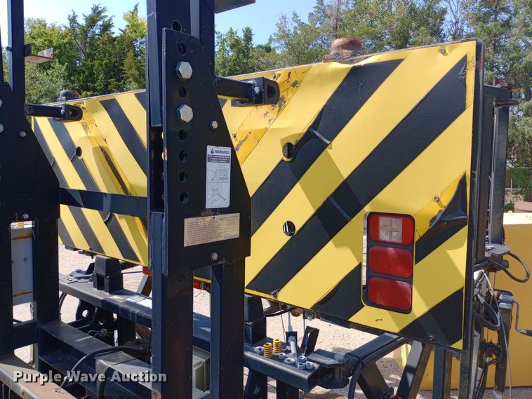 image for item NY9535 Trinity TMA 9181 crash attenuator 