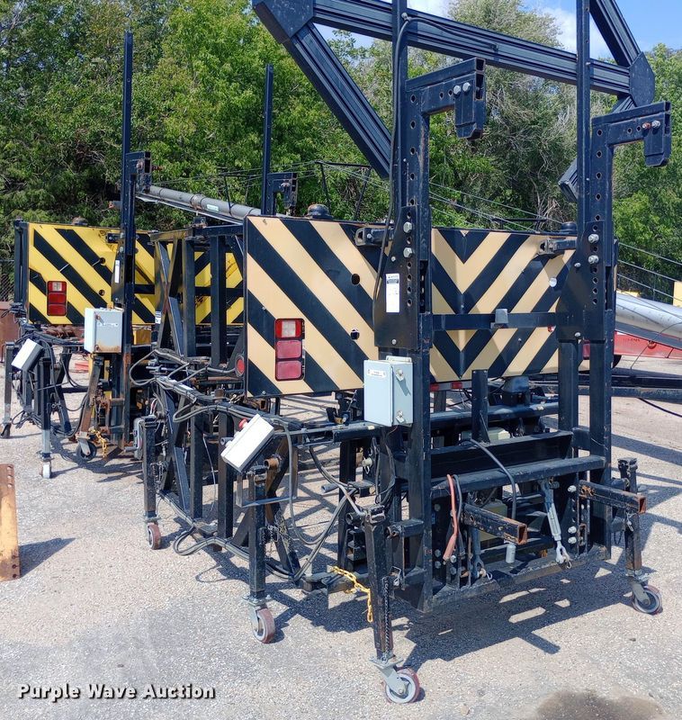 image for item NY9536 2004 Trinity  TMA 9181 crash attenuator 