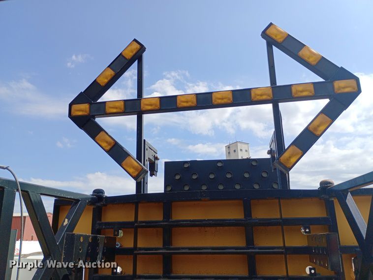 image for item NY9536 2004 Trinity  TMA 9181 crash attenuator 