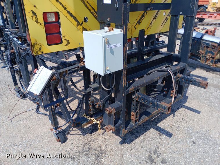 image for item NY9537 Trinity TMA 9181 crash attenuator 