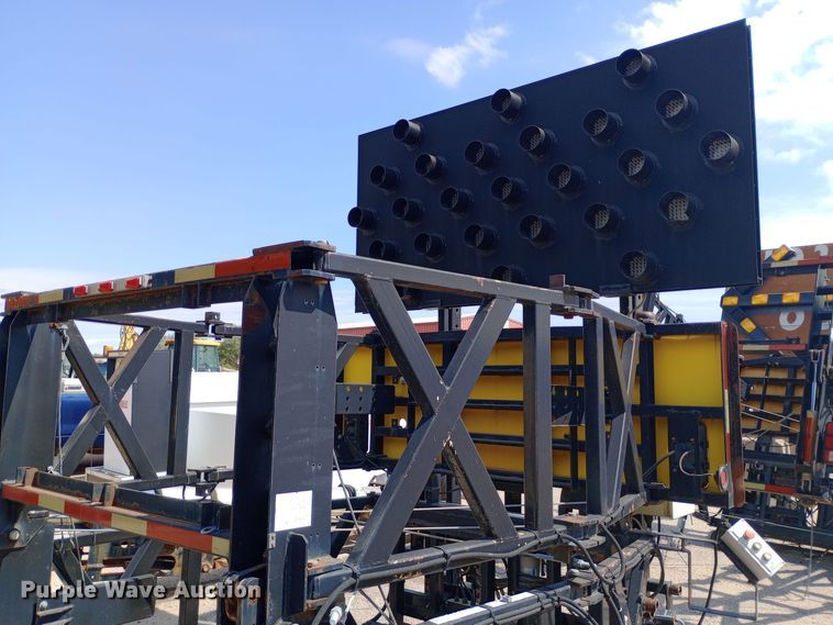 image for item NY9537 Trinity TMA 9181 crash attenuator 