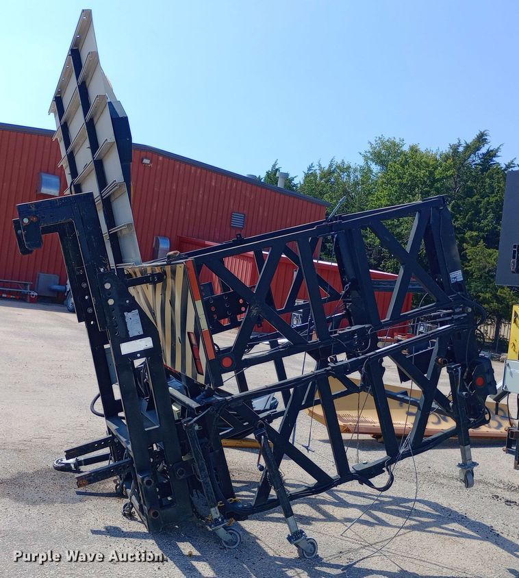 image for item NY9538 Trinity  TMA 9181 crash attenuator 