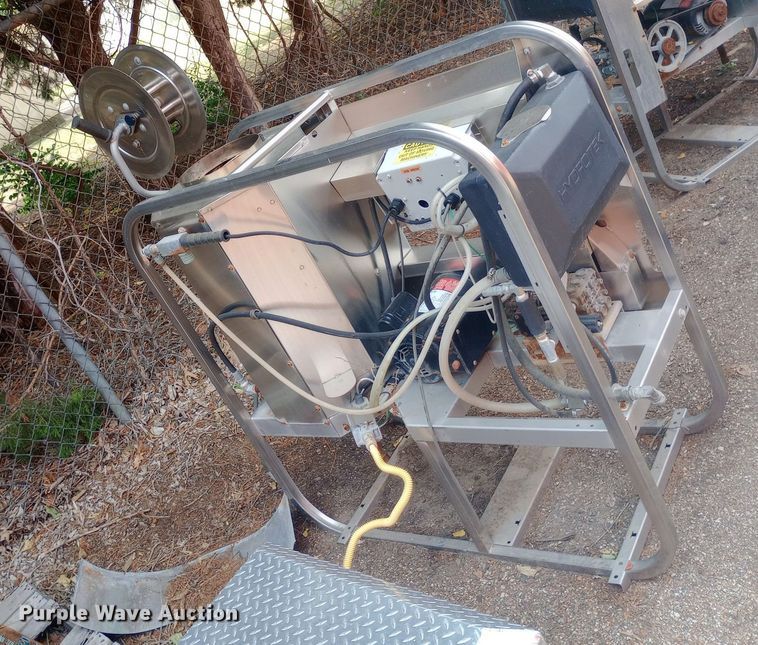 image for item NY9540 2015 Hydro Tek HD20004E2G pressure washer