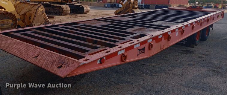 image for item NY9542 1994 Landoll tilt deck equipment trailer