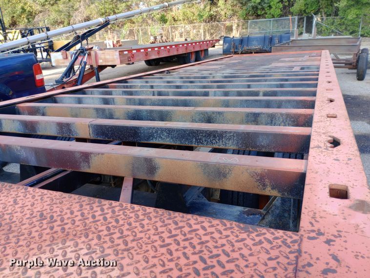 image for item NY9542 1994 Landoll tilt deck equipment trailer