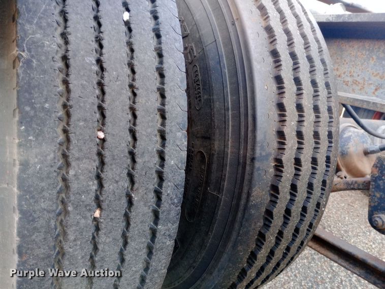 image for item NY9542 1994 Landoll tilt deck equipment trailer