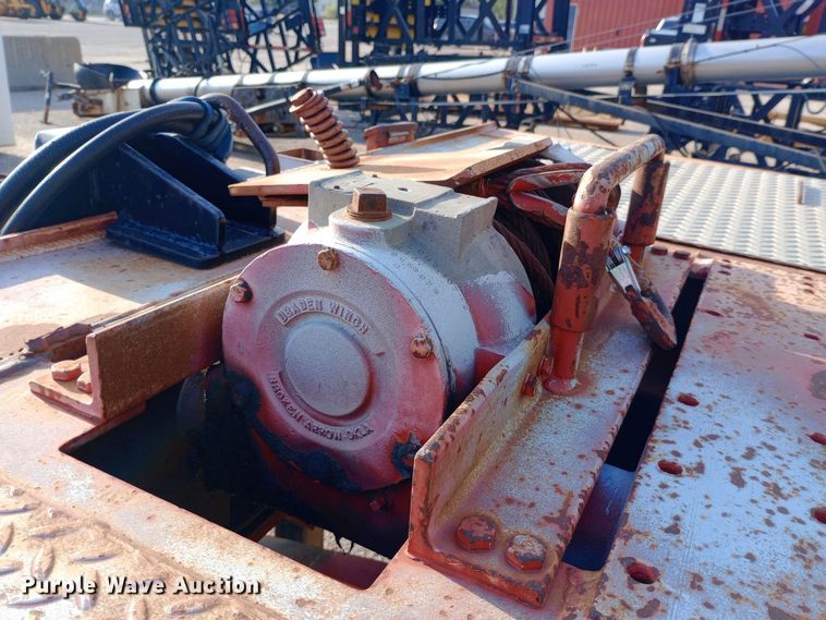 image for item NY9543 1996 Landoll tilt deck equipment trailer