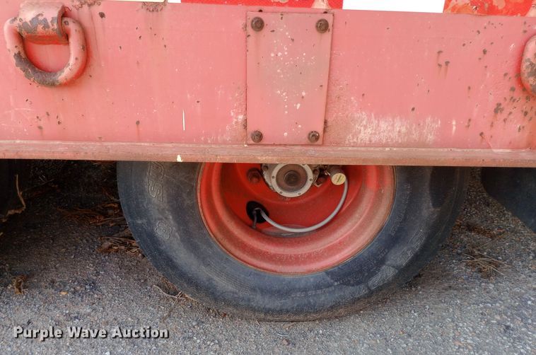 image for item NY9543 1996 Landoll tilt deck equipment trailer