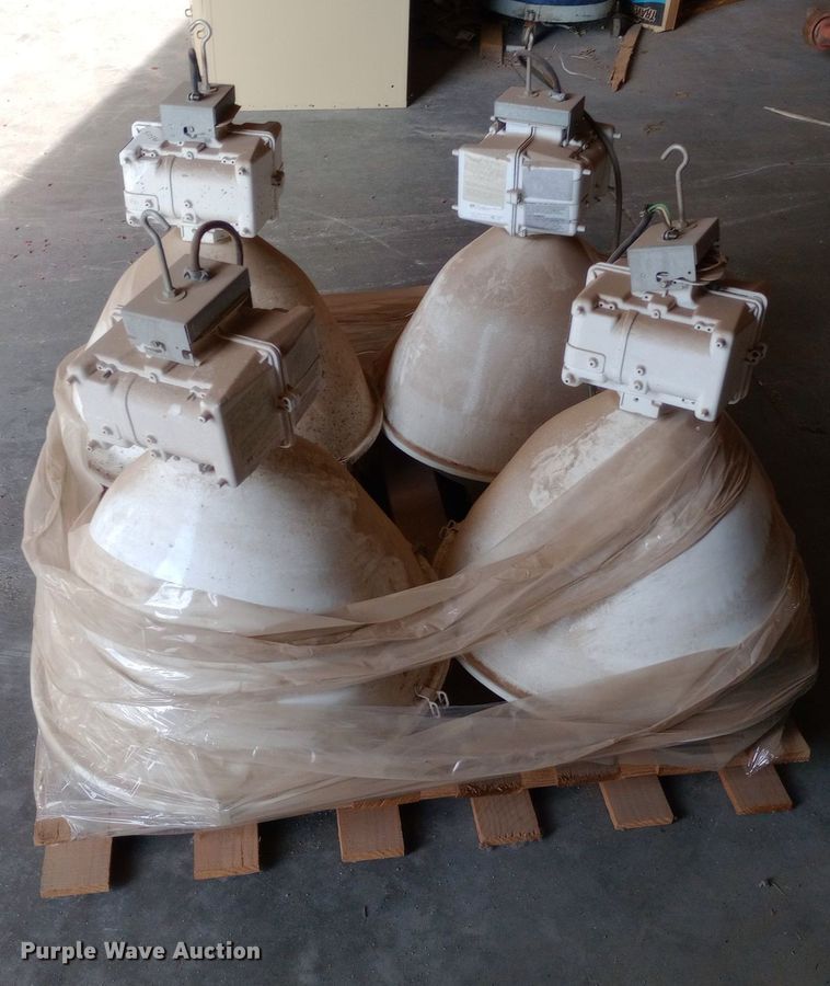 image for item NY9545 (4) Hubble lights