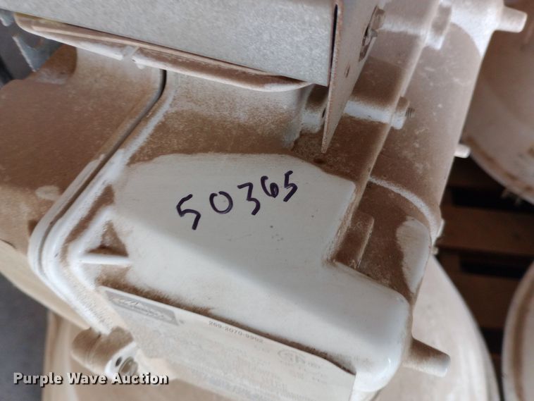 image for item NY9545 (4) Hubble lights