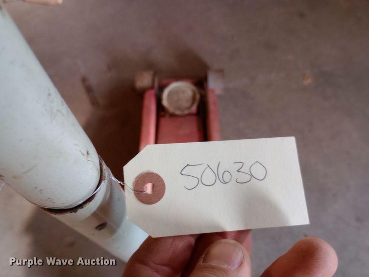 image for item NY9546 Floor jack