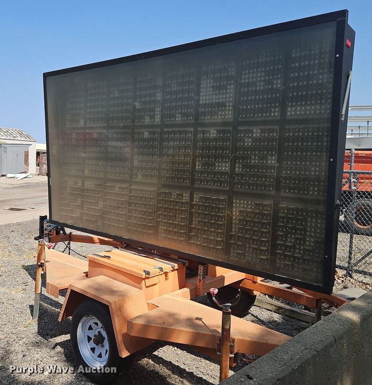 image for item OJ9531 2007 Ver-Mac 1210 message board trailer