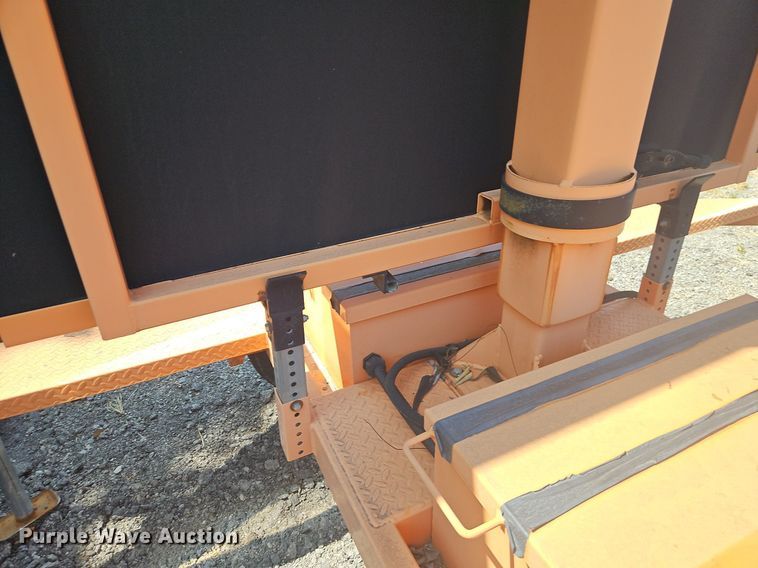 image for item OJ9531 2007 Ver-Mac 1210 message board trailer