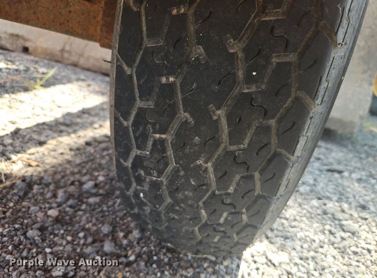 image for item OJ9531 2007 Ver-Mac 1210 message board trailer