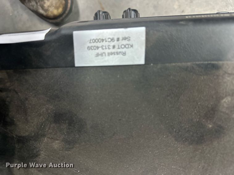 image for item OM9693 (33) Vertex VXR-7000UD radios