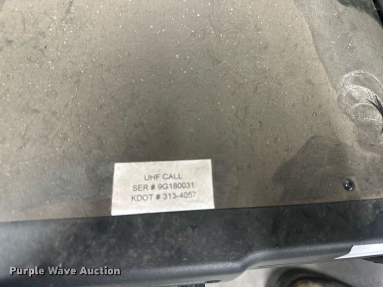 image for item OM9693 (33) Vertex VXR-7000UD radios