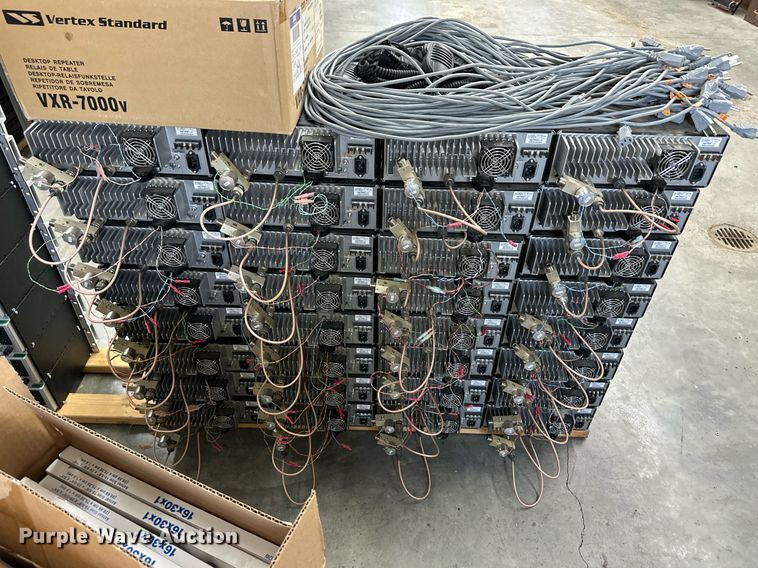 image for item OM9699 (33) Vertex VXR-7000VC radios