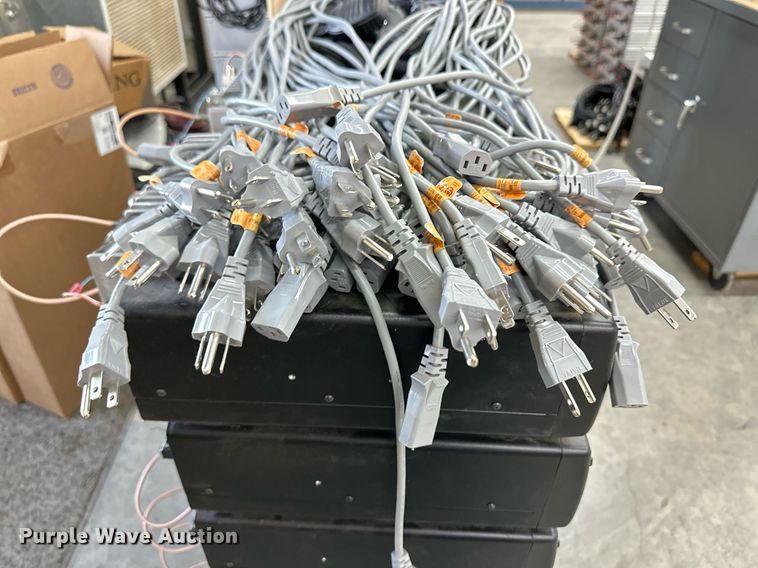 image for item OM9699 (33) Vertex VXR-7000VC radios