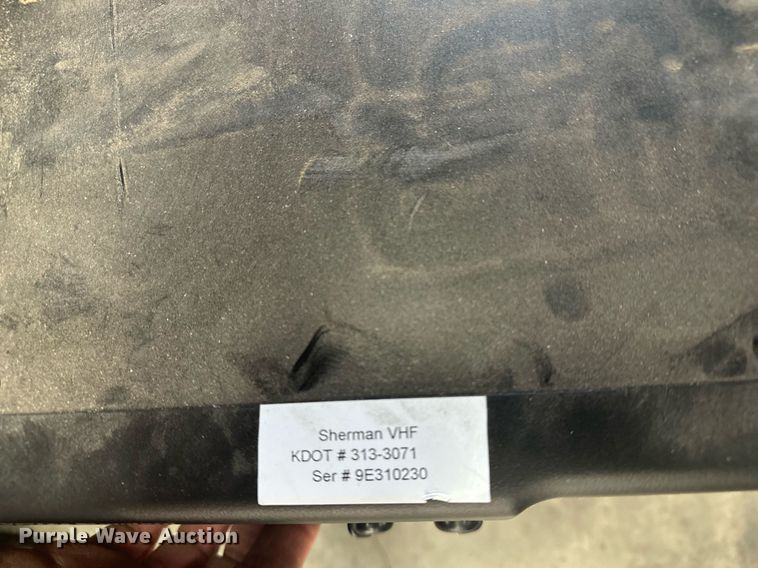 image for item OM9699 (33) Vertex VXR-7000VC radios