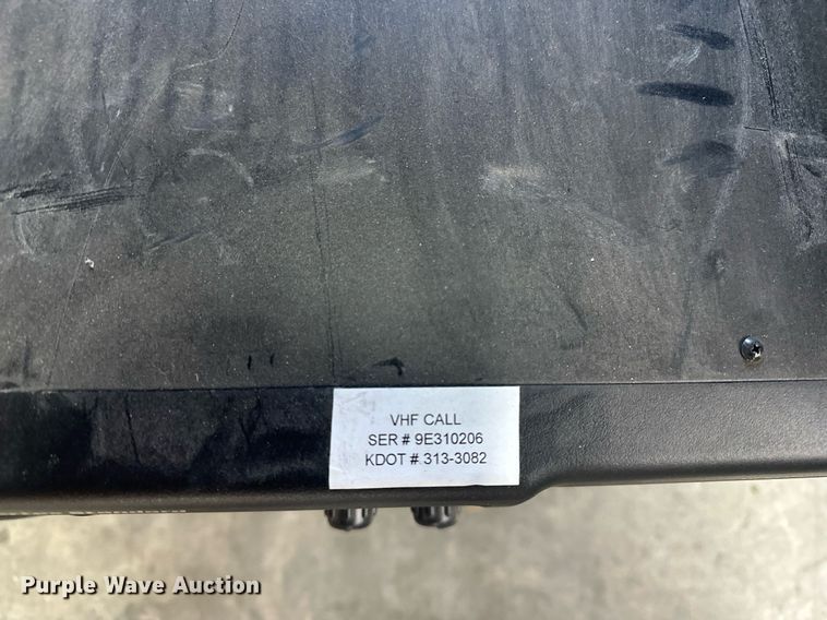 image for item OM9699 (33) Vertex VXR-7000VC radios