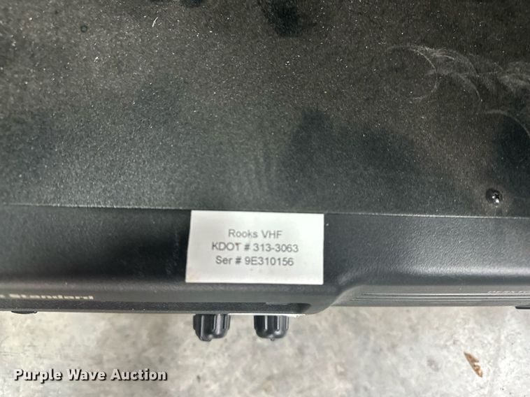 image for item OM9699 (33) Vertex VXR-7000VC radios