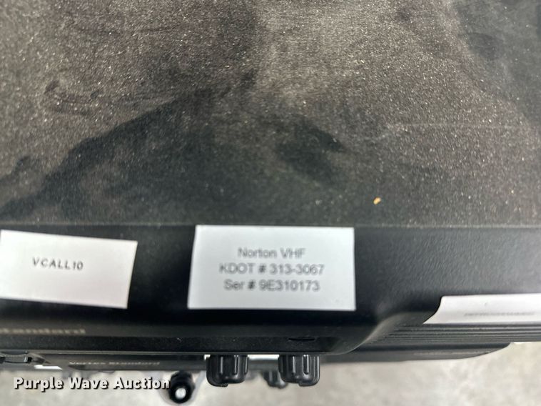 image for item OM9699 (33) Vertex VXR-7000VC radios