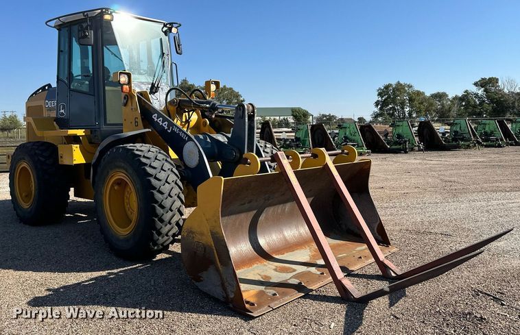 image for item OM9700 2005 John Deere 444J wheel loader