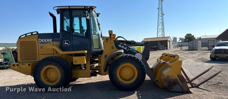 image for item OM9700 2005 John Deere 444J wheel loader