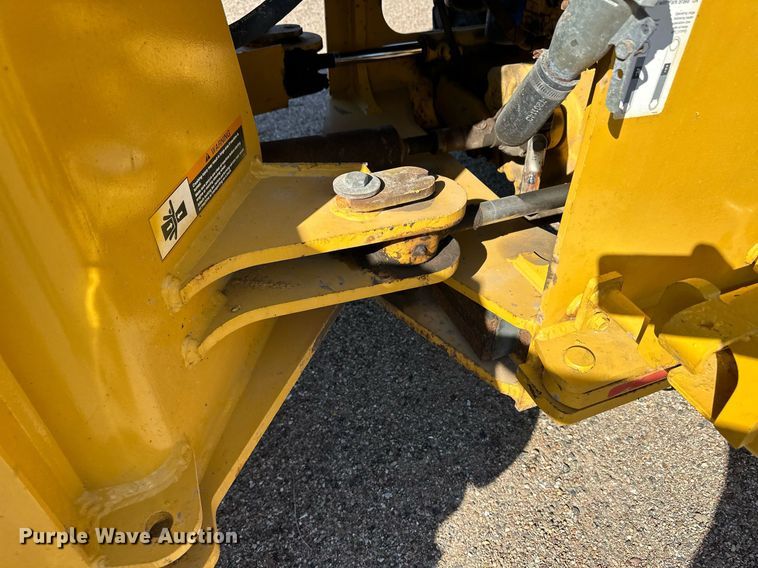 image for item OM9700 2005 John Deere 444J wheel loader