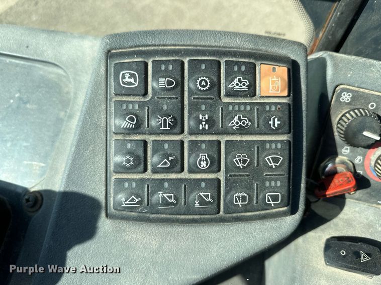 image for item OM9700 2005 John Deere 444J wheel loader