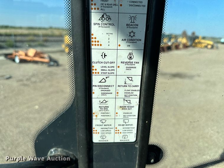 image for item OM9700 2005 John Deere 444J wheel loader