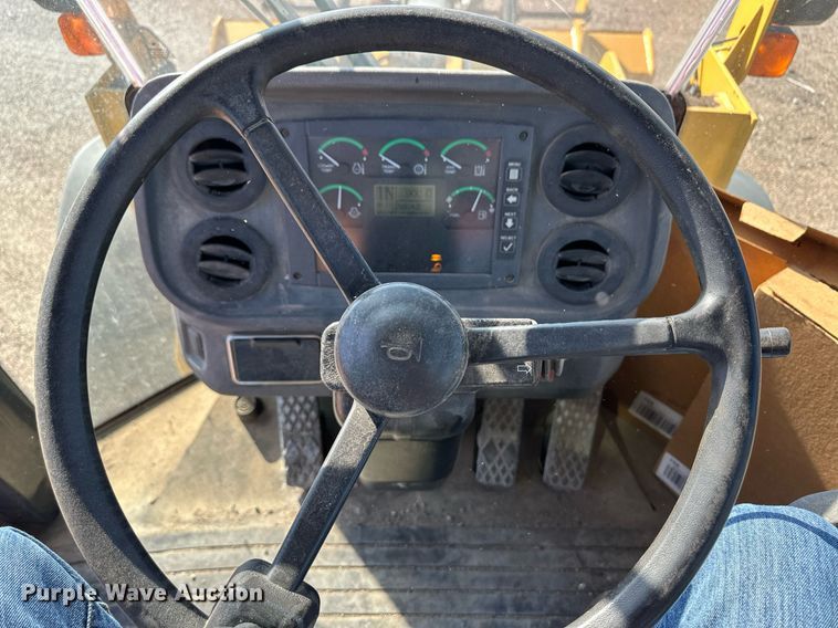 image for item OM9700 2005 John Deere 444J wheel loader