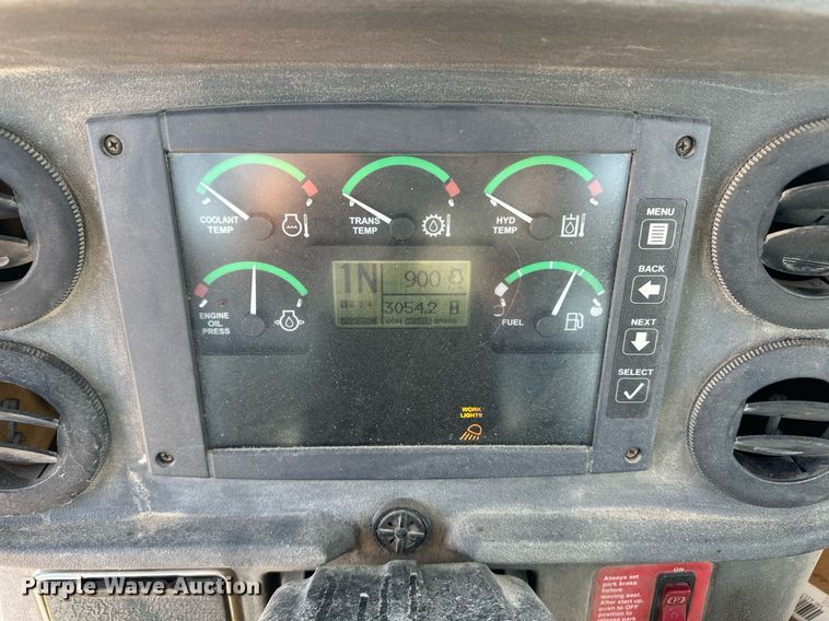 image for item OM9700 2005 John Deere 444J wheel loader