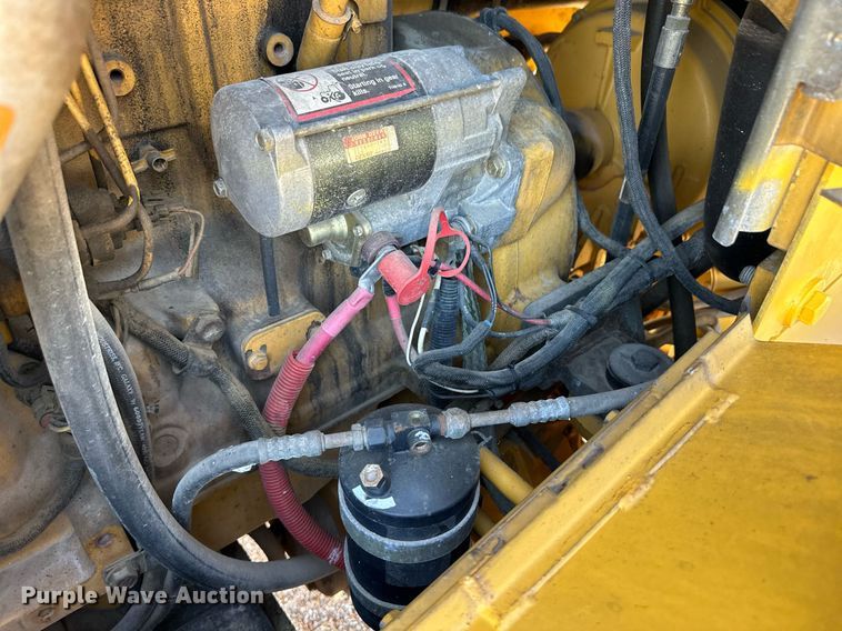 image for item OM9700 2005 John Deere 444J wheel loader