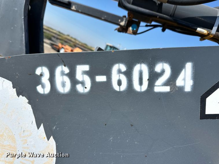 image for item OM9700 2005 John Deere 444J wheel loader