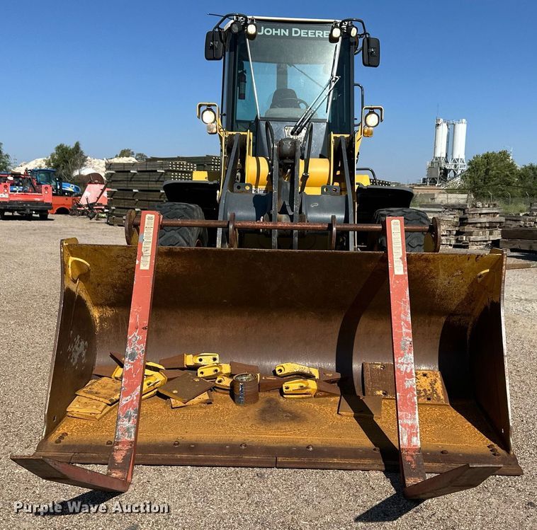 image for item OM9701 2006 John Deere 444J wheel loader