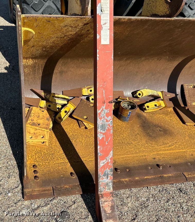 image for item OM9701 2006 John Deere 444J wheel loader