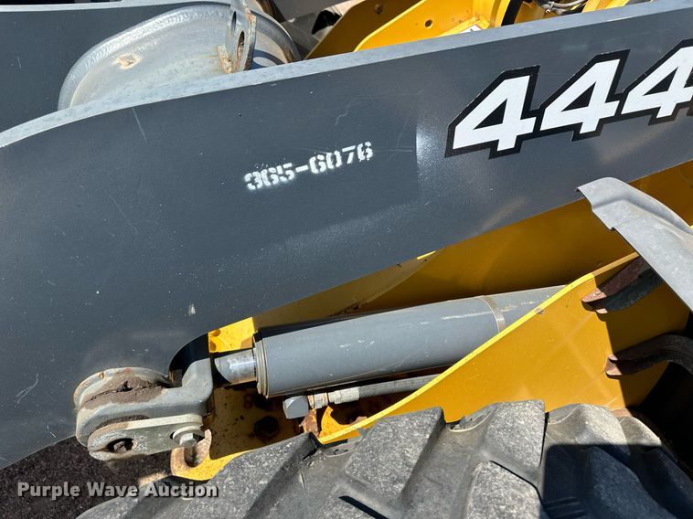 image for item OM9701 2006 John Deere 444J wheel loader