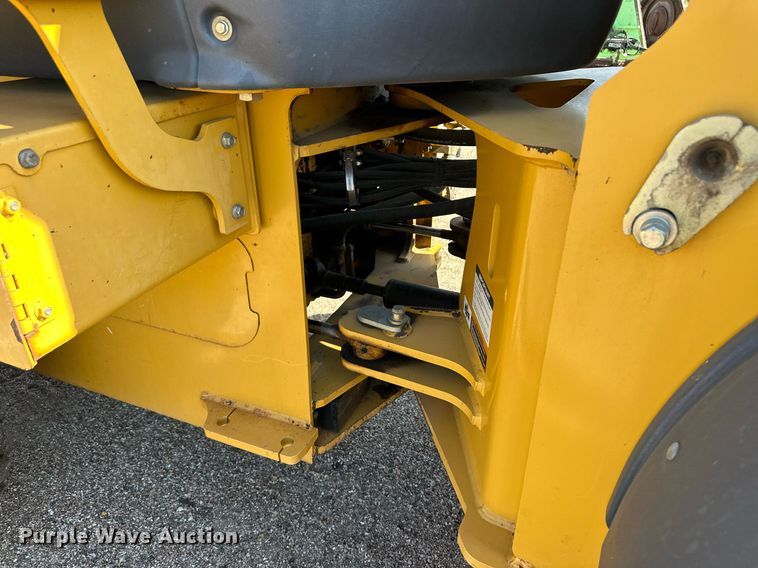 image for item OM9701 2006 John Deere 444J wheel loader