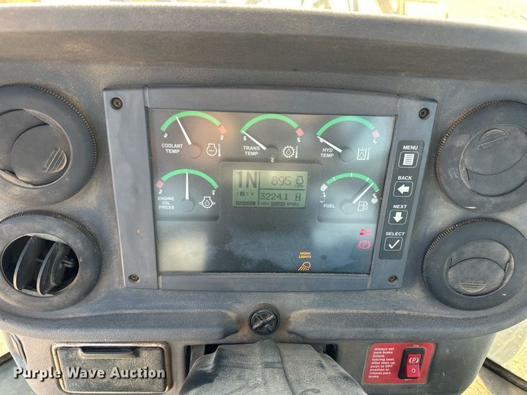 image for item OM9701 2006 John Deere 444J wheel loader