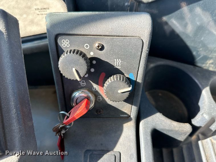 image for item OM9701 2006 John Deere 444J wheel loader