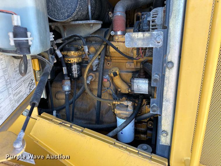 image for item OM9701 2006 John Deere 444J wheel loader